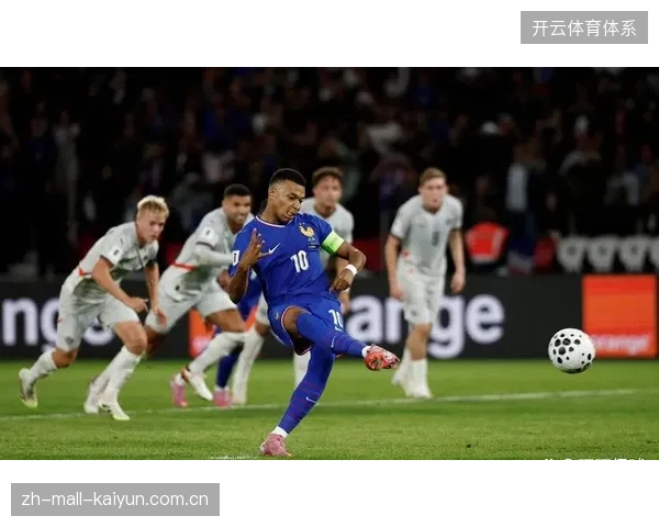 姆巴佩携俱乐部赛季42球的火热状态进入世界杯，德尚将围绕他的绝对爆点能力构建法国队前场战术体系